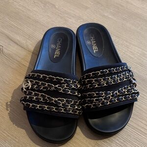 Chanel navy Sandals with Gold Chain Detail 40